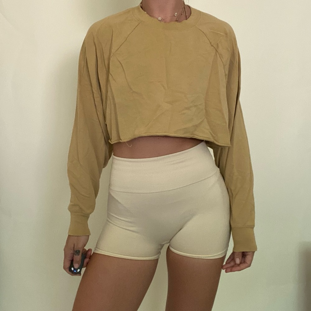 Alo Yoga Double Take Pullover Honey